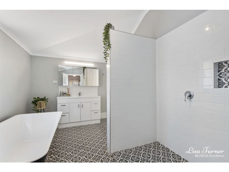 79 Eleventh Avenue, Railway Estate QLD 4810