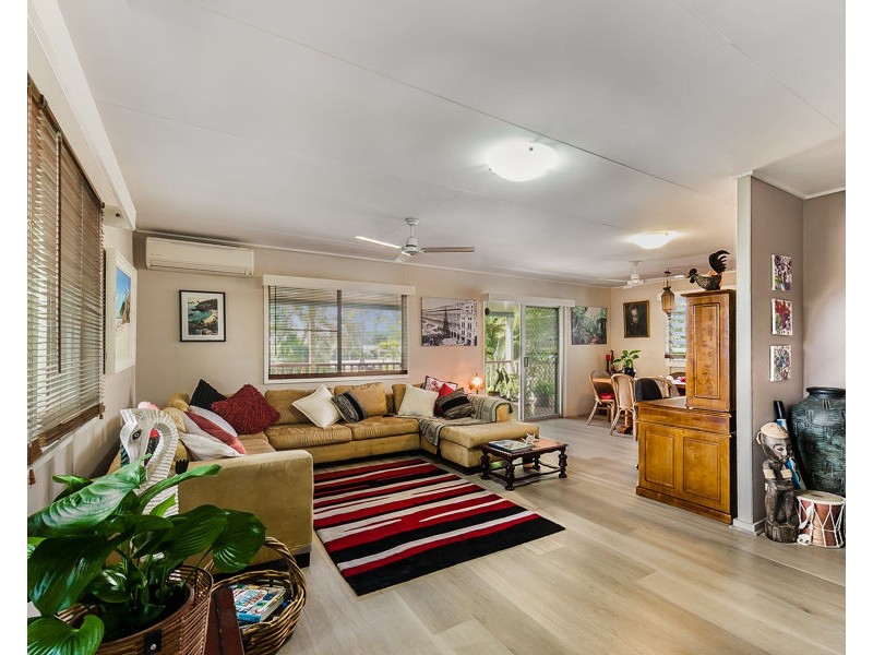 1/27 Bay Street, Pallarenda QLD 4810