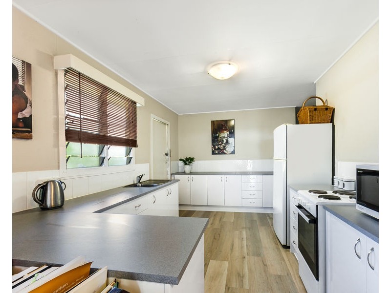 1/27 Bay Street, Pallarenda QLD 4810