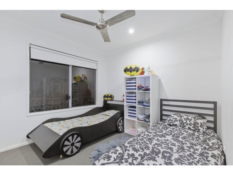 19 Daydream Circuit, Burdell QLD 4818