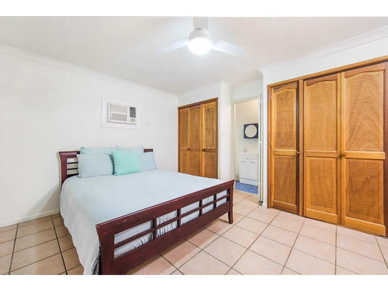 10 Sallows Street, Pallarenda QLD 4810