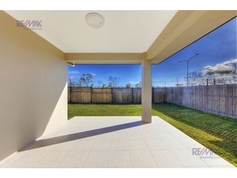 11 Marquise Circuit, Burdell QLD 4818