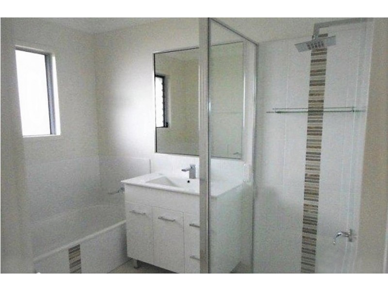 10 Filmoy Place, Bushland Beach QLD 4818