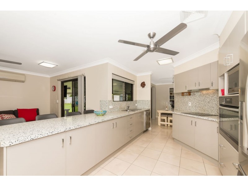 42 Flagstone Avenue, Rangewood QLD 4817