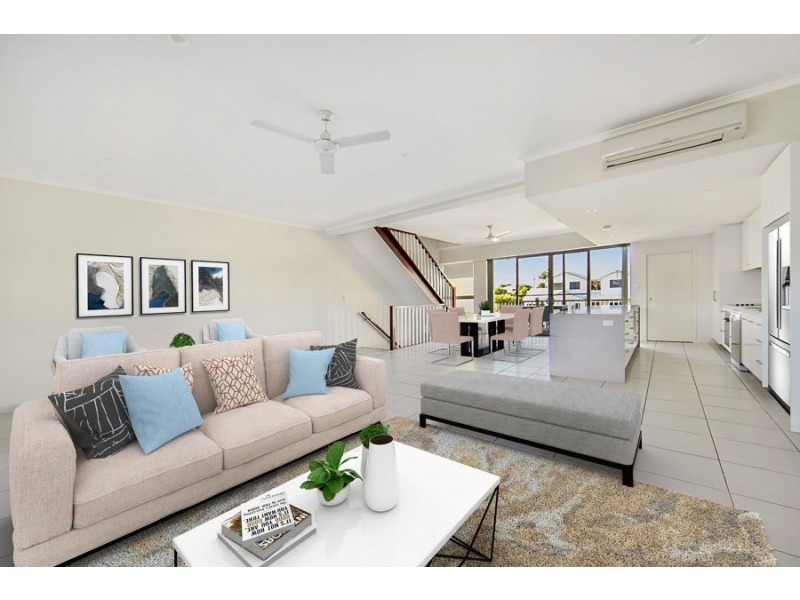 2/146 Eyre Street, North Ward QLD 4810