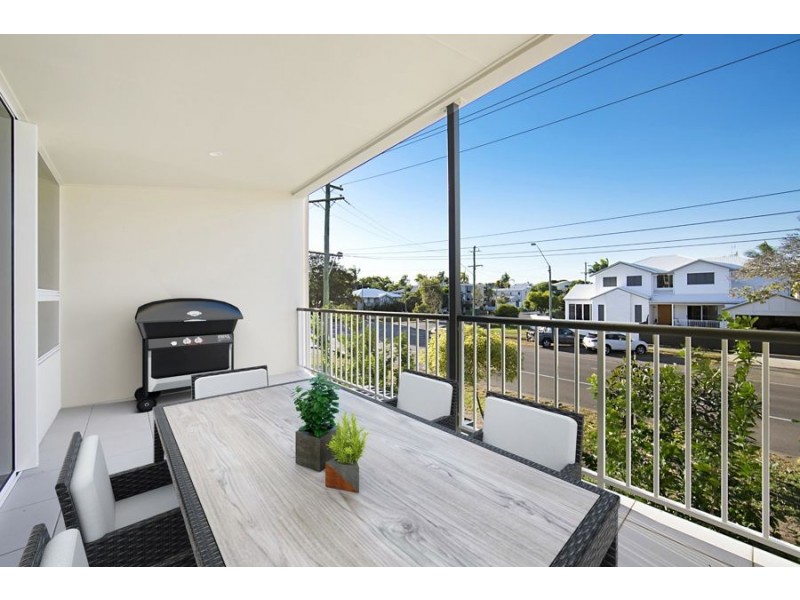 2/146 Eyre Street, North Ward QLD 4810