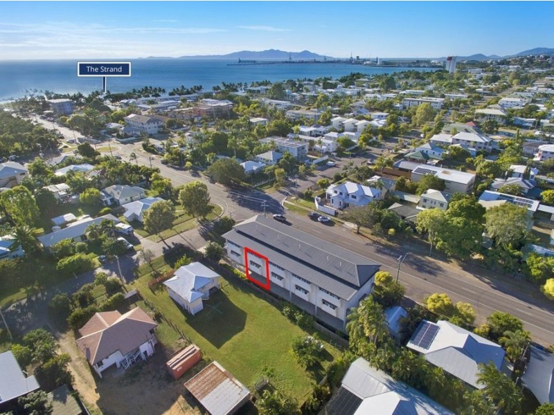 2/146 Eyre Street, North Ward QLD 4810