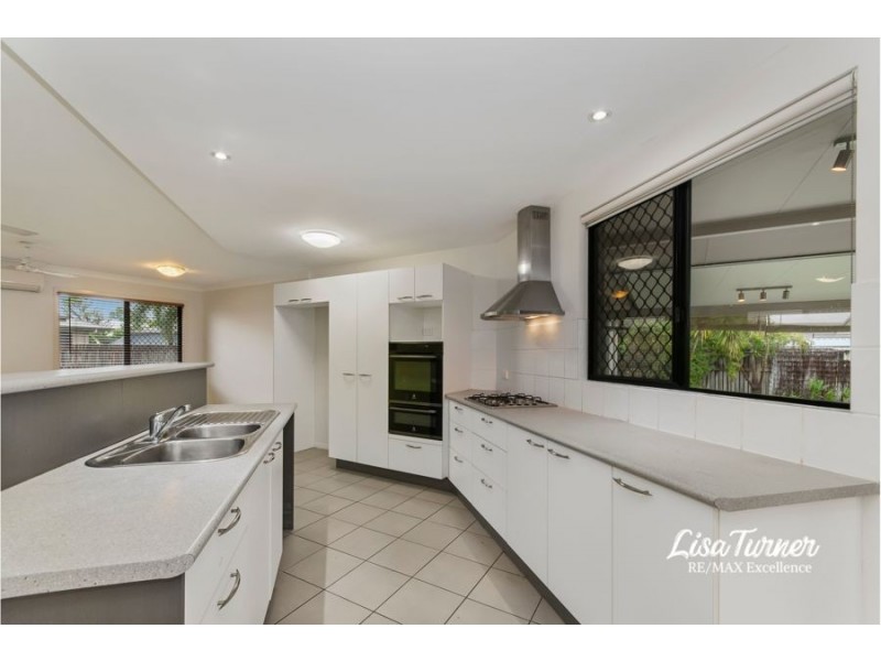 8 Blue Wren Drive, Kelso QLD 4815