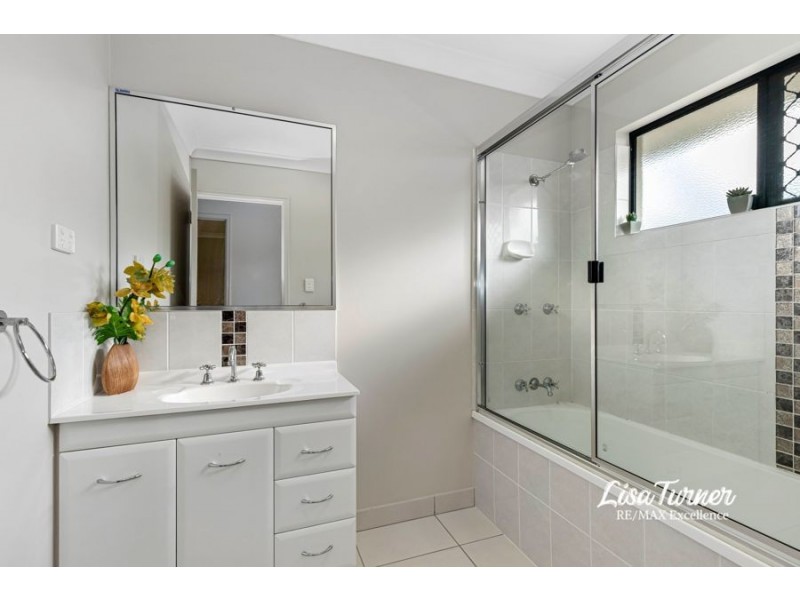 2 Thornbill Close, Kelso QLD 4815