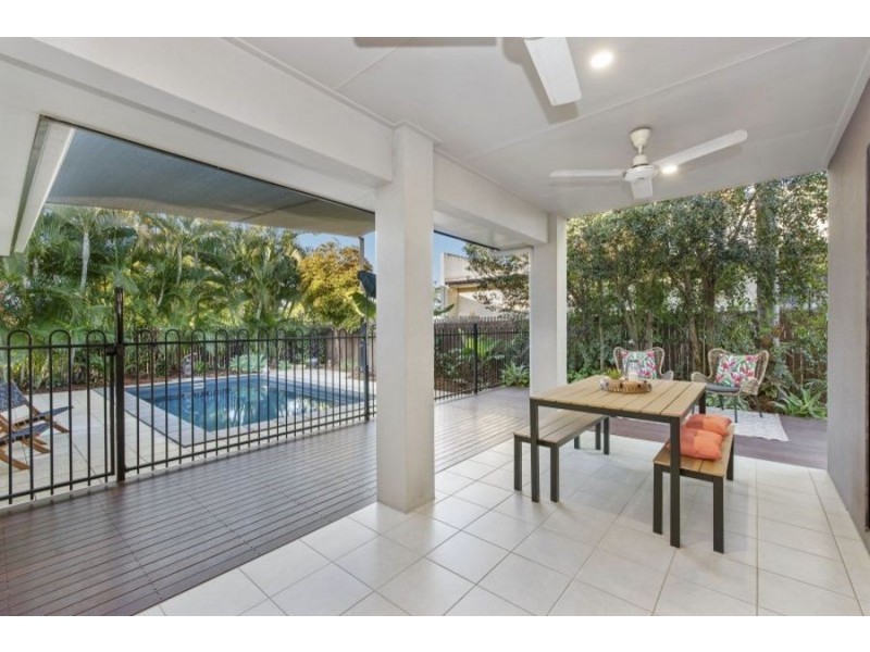 2 Wexford Crescent, Mount Low QLD 4818