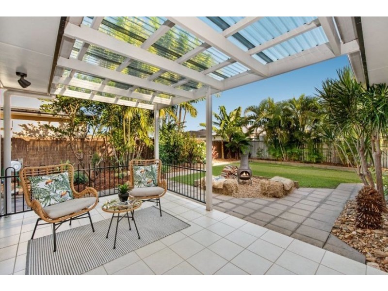 2 Wexford Crescent, Mount Low QLD 4818