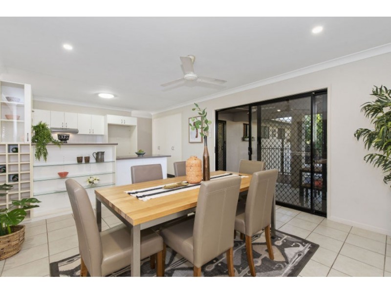 2 Wexford Crescent, Mount Low QLD 4818