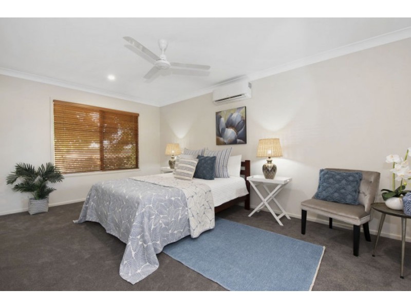 2 Wexford Crescent, Mount Low QLD 4818