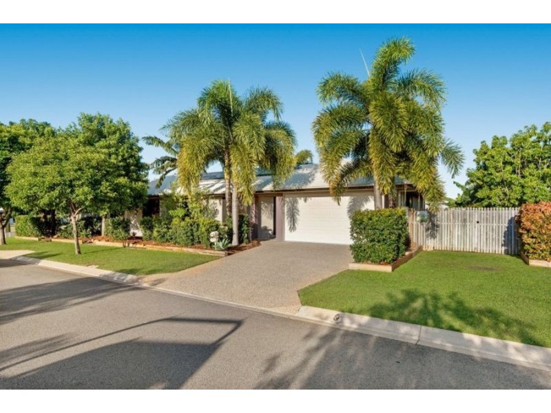 2 Wexford Crescent, Mount Low QLD 4818