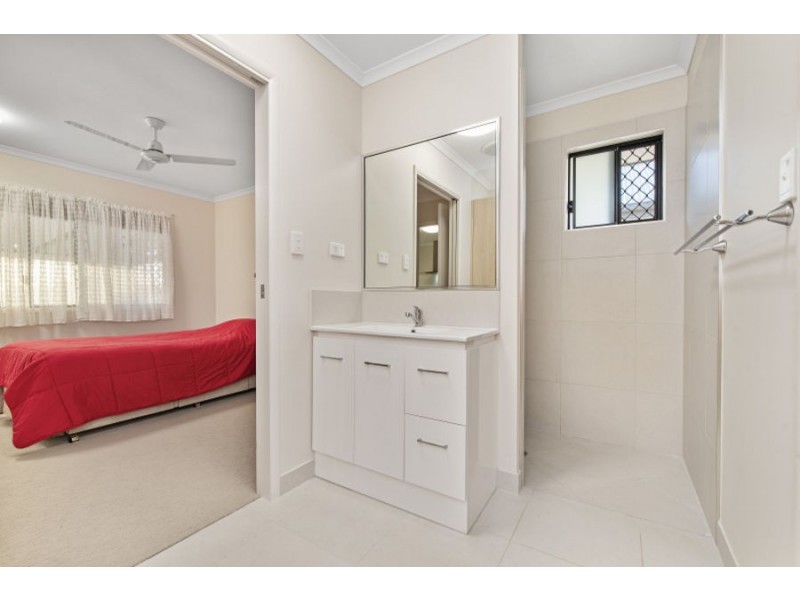 5 Stenhouse Street, Mount Low QLD 4818