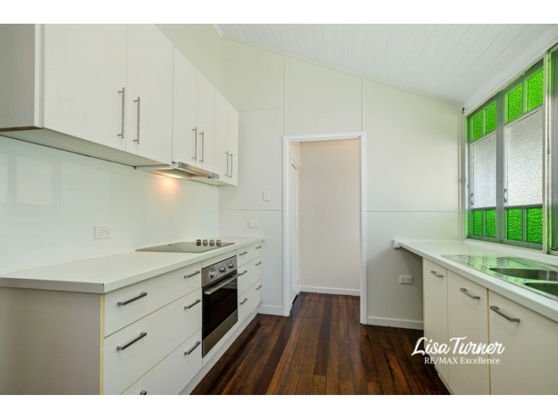 25 Ninth Avenue, Railway Estate QLD 4810