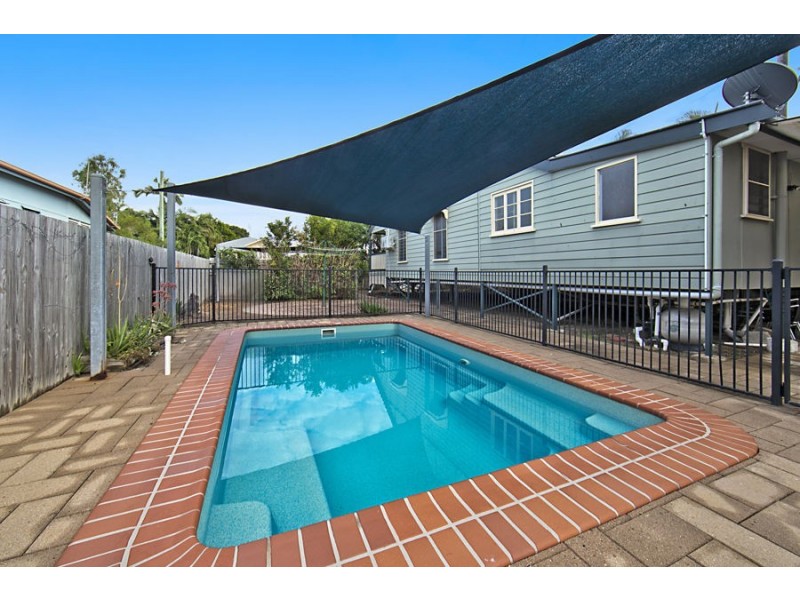 9 Ninth Avenue, Railway Estate QLD 4810