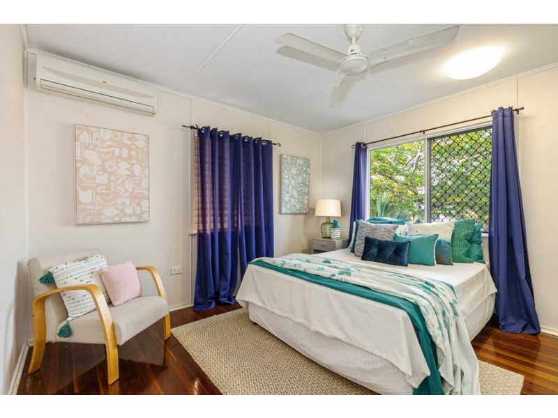 6 Tilanus Street, Heatley QLD 4814