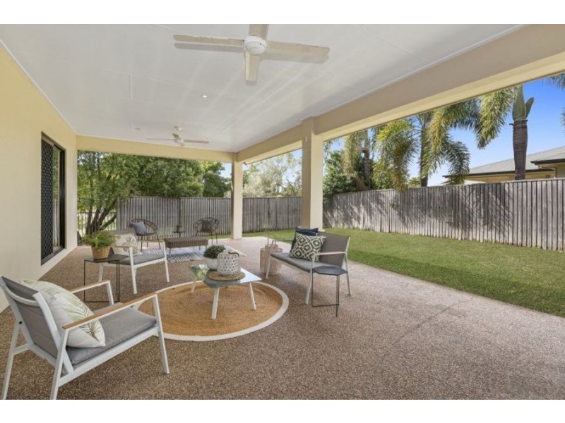 9 Keswick Street, Bushland Beach QLD 4818