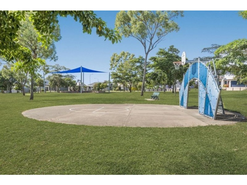 9 Keswick Street, Bushland Beach QLD 4818