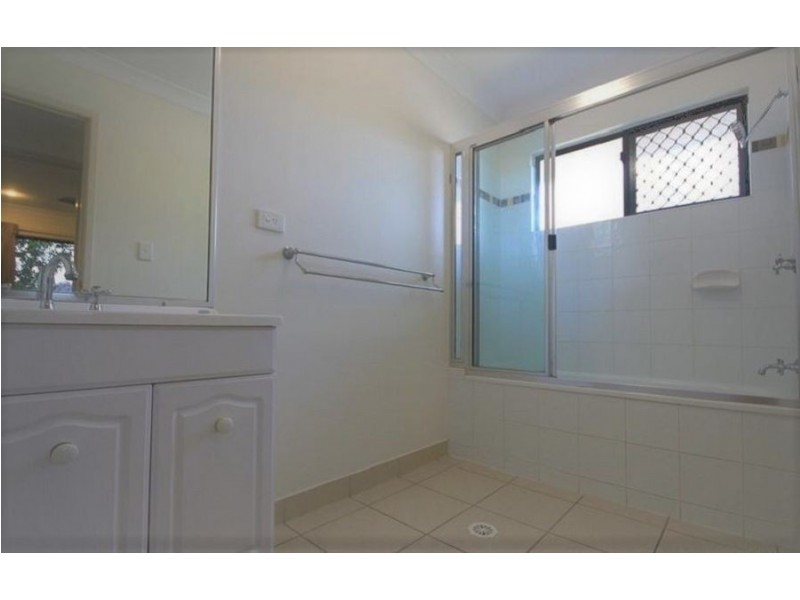 95 Woodwark Drive, Bushland Beach QLD 4818