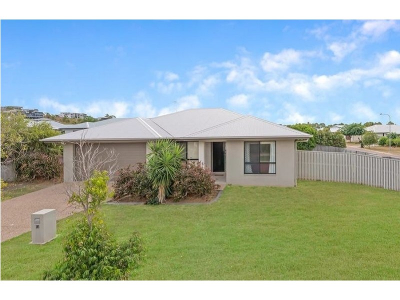 16 Bilbao Place, Bushland Beach QLD 4818