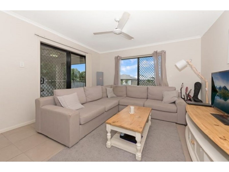 16 Bilbao Place, Bushland Beach QLD 4818