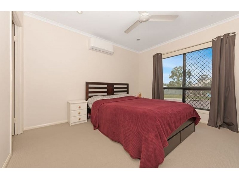 16 Bilbao Place, Bushland Beach QLD 4818