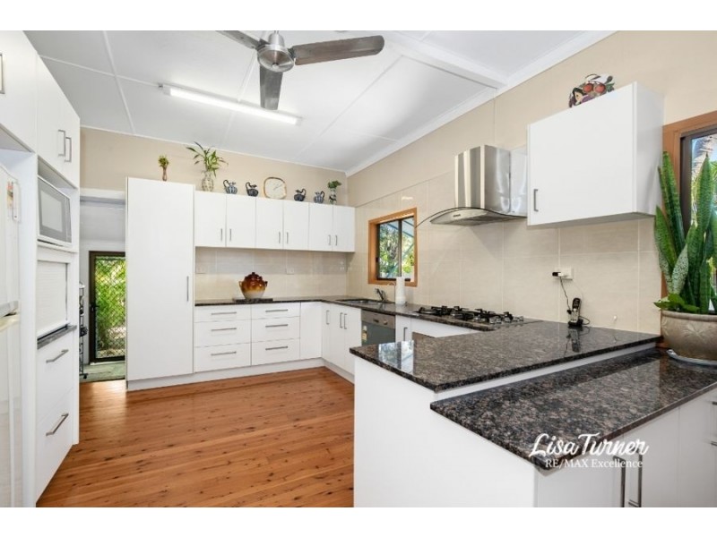 38 Sixth Street, South Townsville QLD 4810