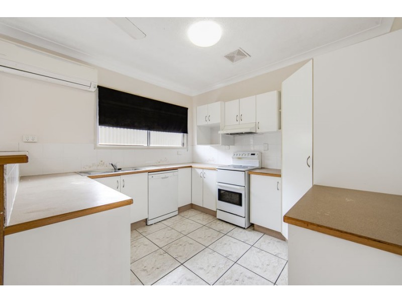 2 Waratah Street, Aitkenvale QLD 4814