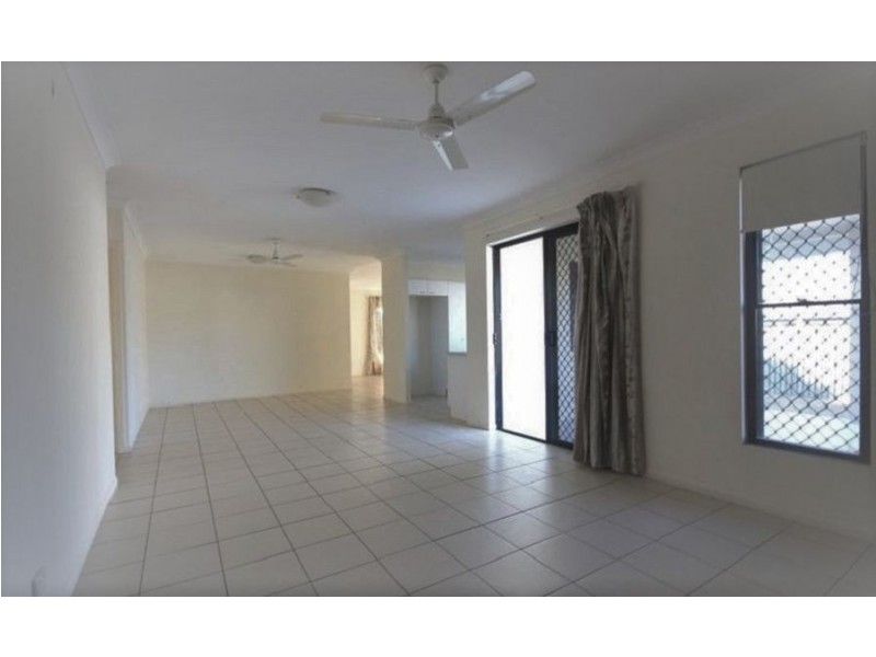 3 Henning Court, Bushland Beach QLD 4818