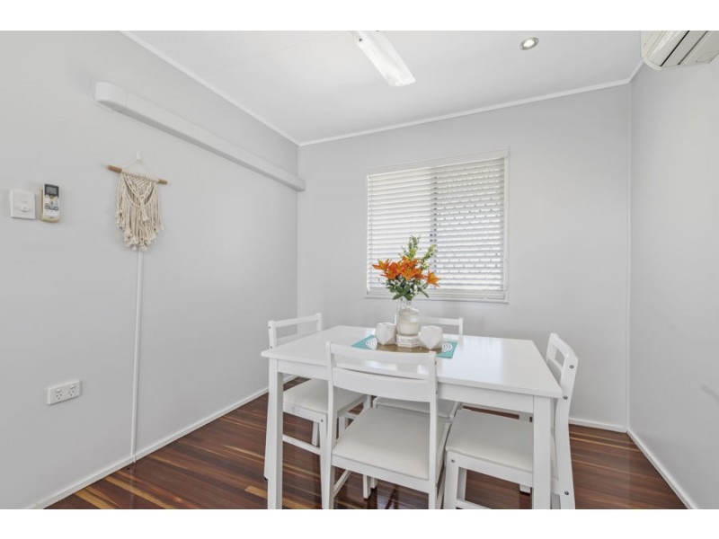 16 Valencia Street, Kirwan QLD 4817