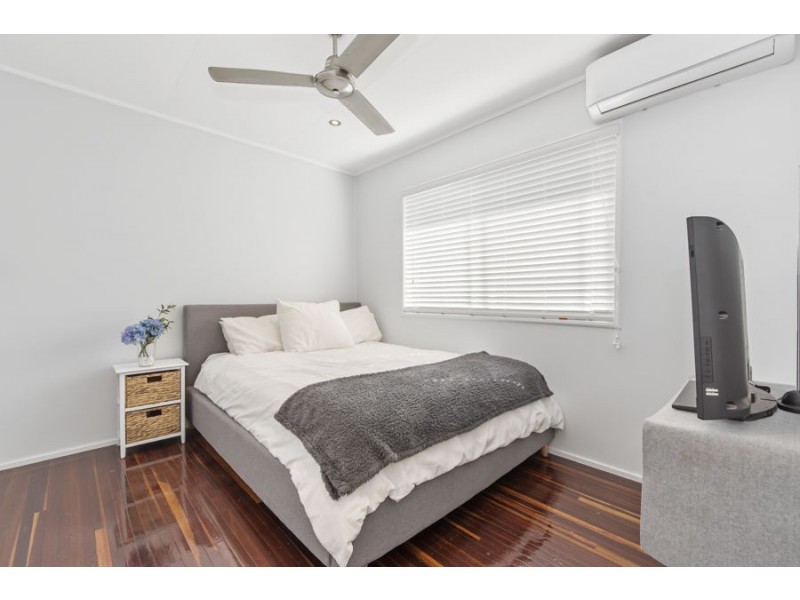 16 Valencia Street, Kirwan QLD 4817