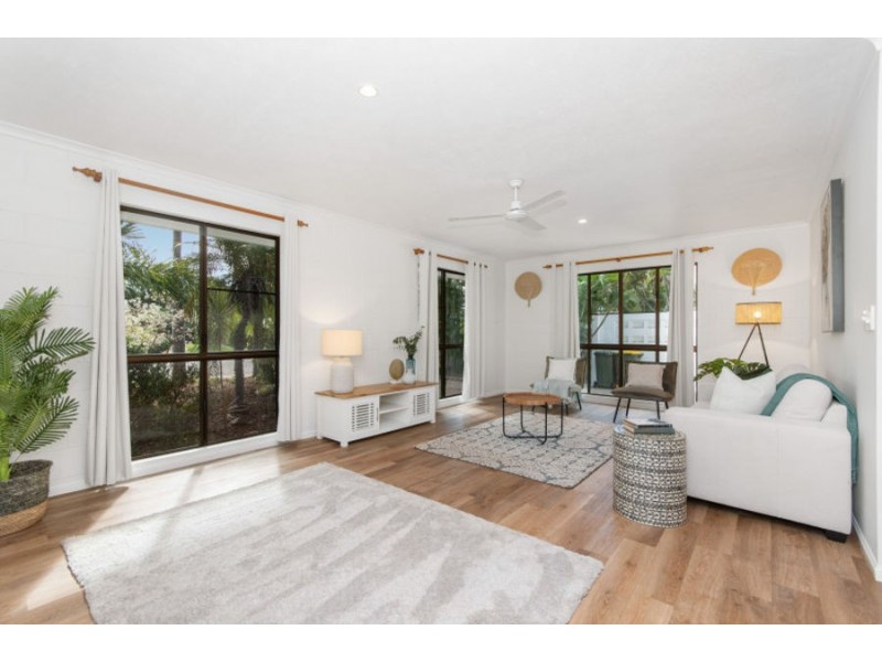 32 Manuka Court, Bushland Beach QLD 4818