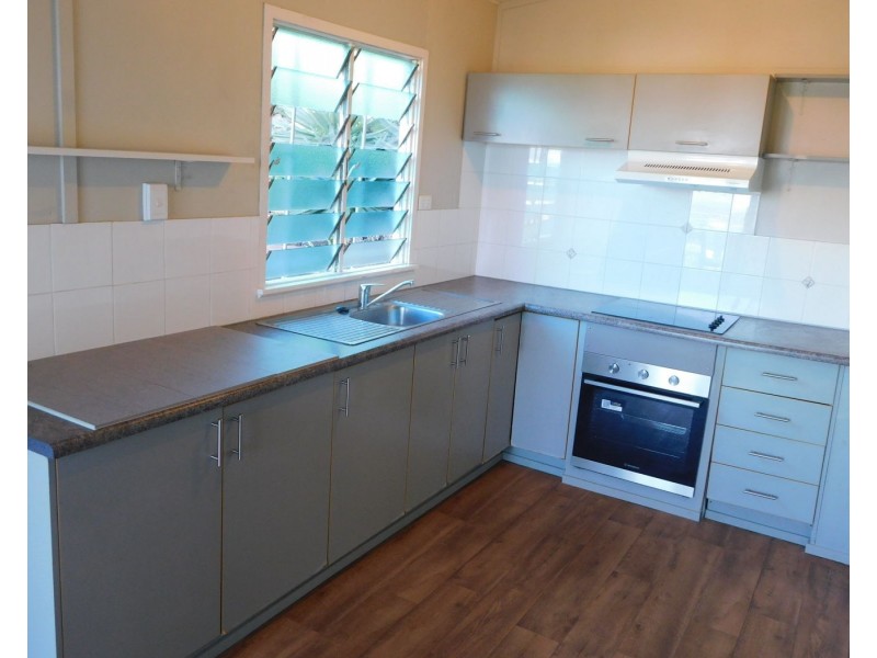 10 Willmett Street, Townsville City QLD 4810