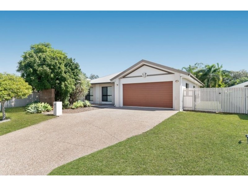 3 Bluff Street, Bushland Beach QLD 4818