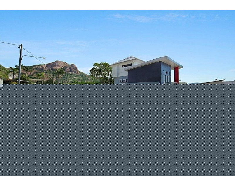 3 Panorama Court, North Ward QLD 4810