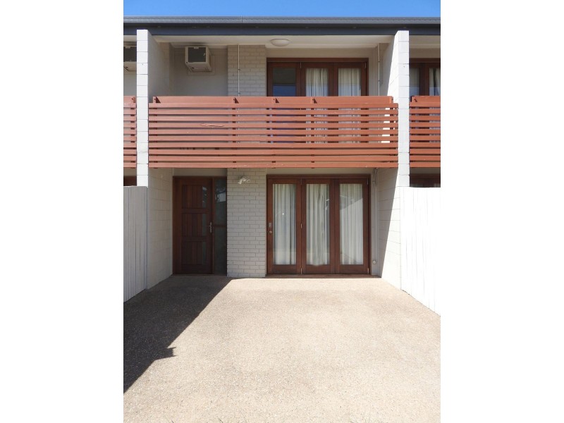 4/17 Kennedy Street, North Ward QLD 4810