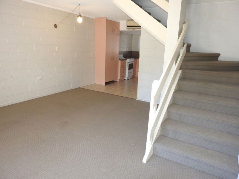 4/17 Kennedy Street, North Ward QLD 4810