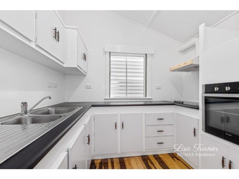 30 Green Street, West End QLD 4810