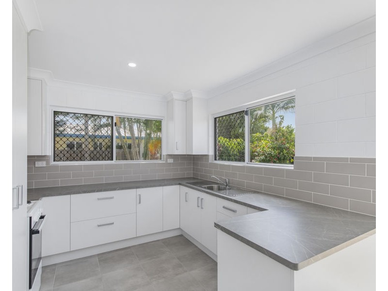 17 Naples Court, Kelso QLD 4815