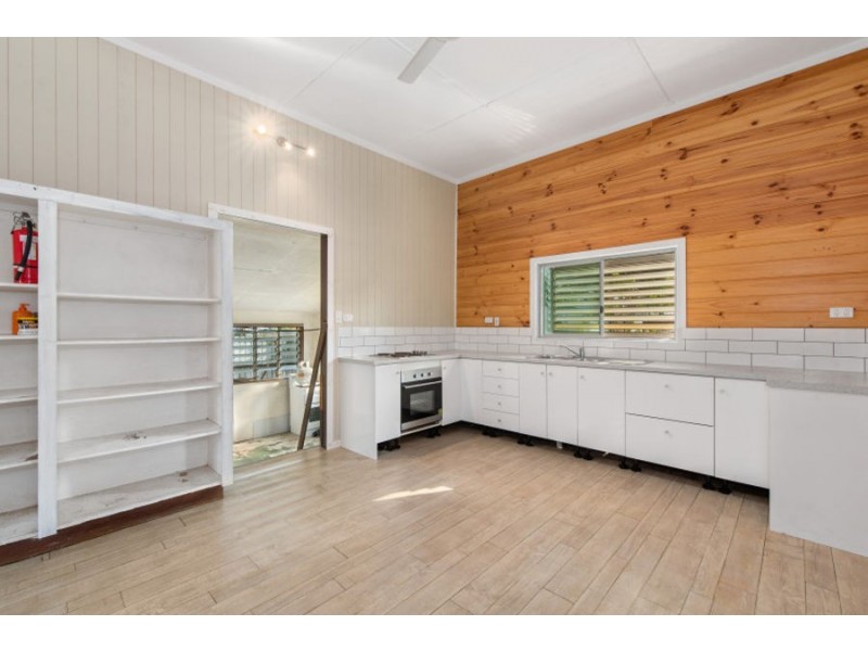 3 Island Street, Saunders Beach QLD 4818