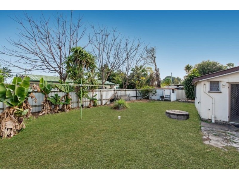 3 Island Street, Saunders Beach QLD 4818