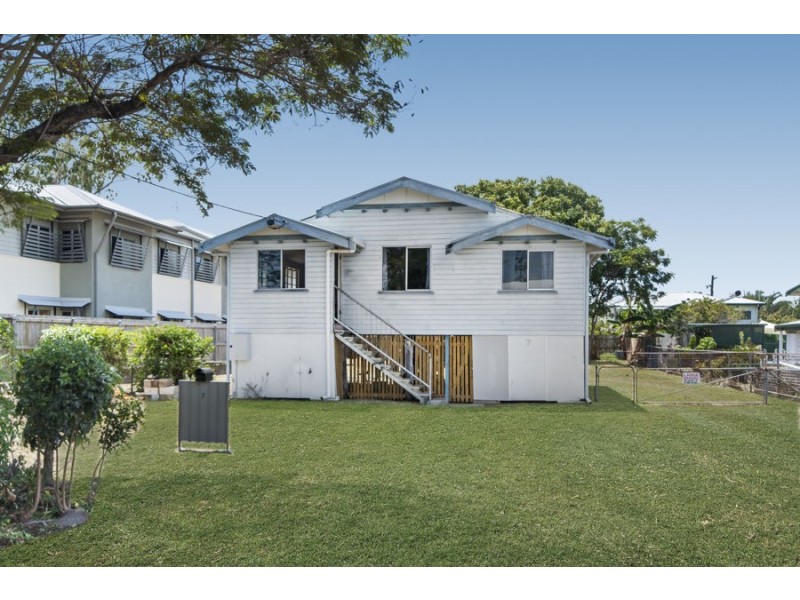 7 Sargeant Street, Gulliver QLD 4812