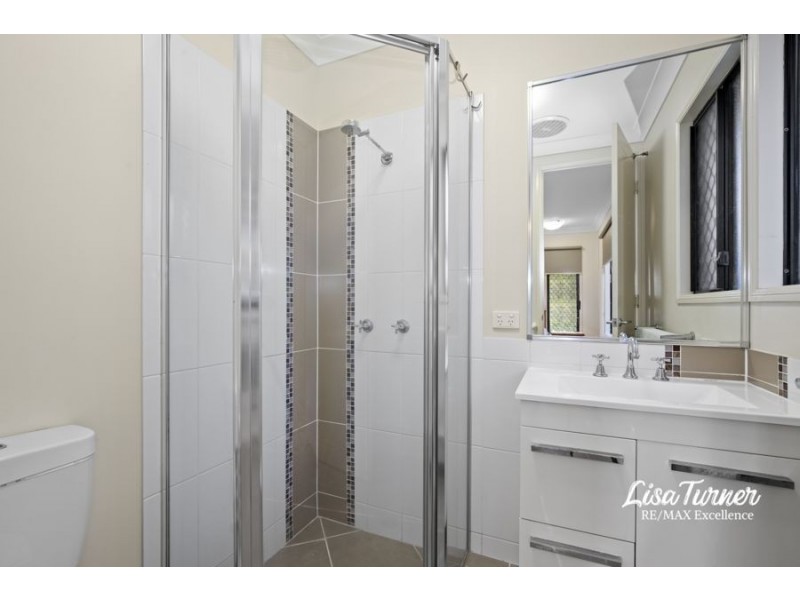 2 Whistler Pocket, Kelso QLD 4815