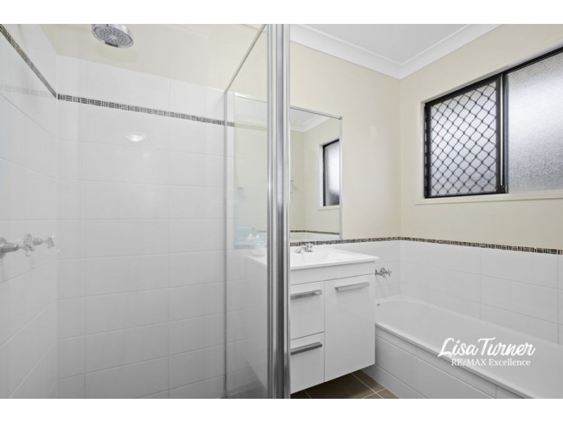 2 Whistler Pocket, Kelso QLD 4815