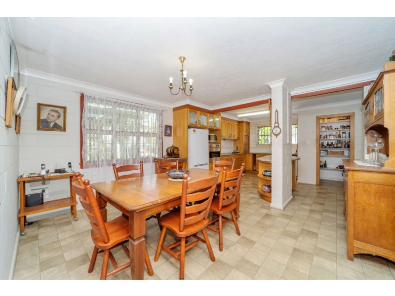 54 Paxton Street, North Ward QLD 4810