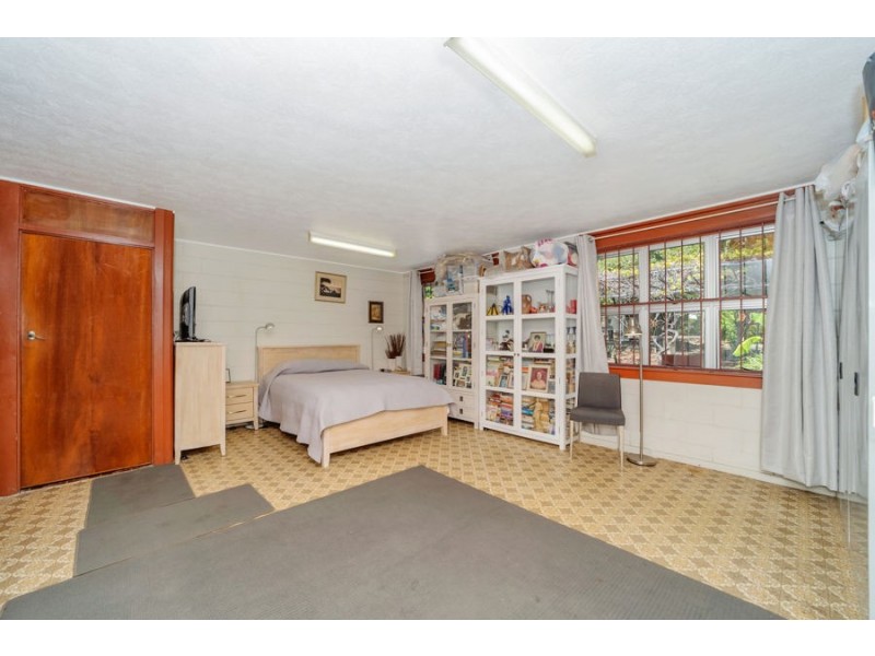 54 Paxton Street, North Ward QLD 4810