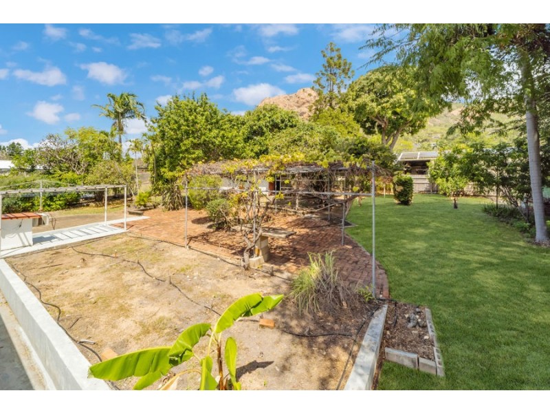 54 Paxton Street, North Ward QLD 4810