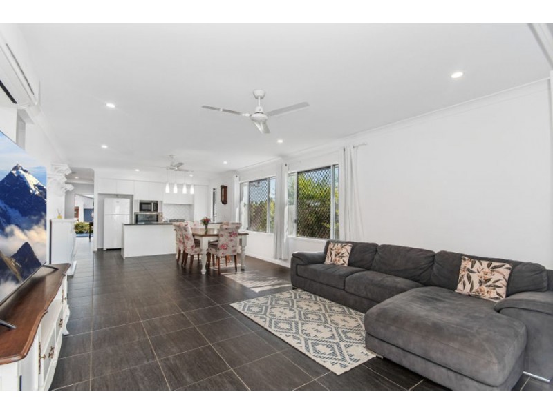 14 Barnfield Street, Mount Low QLD 4818